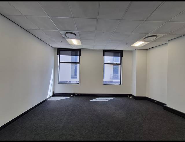70M² OFFICE TO LET IN GLENADRIENNE